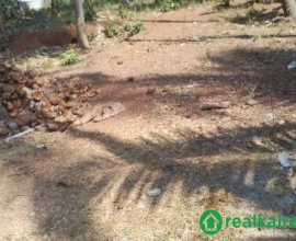 Plot for sale near Mananthalappalam